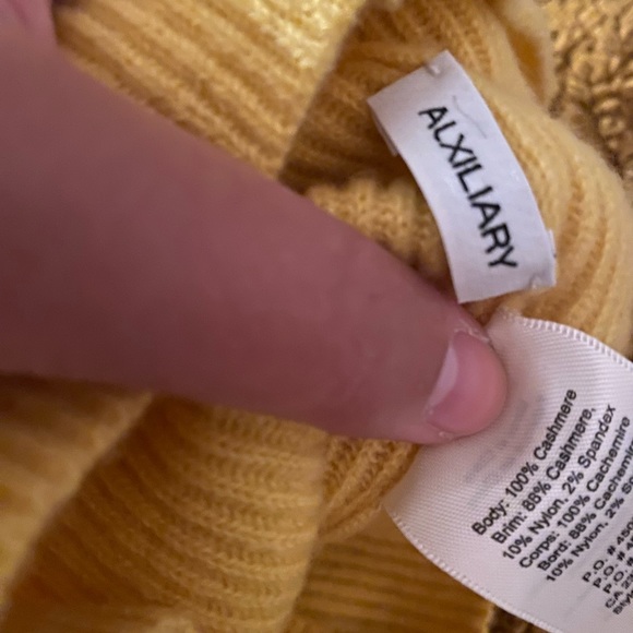 Auxiliary cashmere rib beanie - Picture 2 of 2